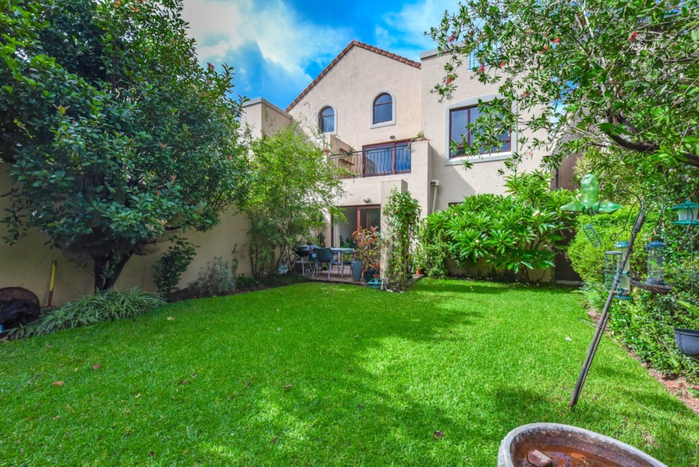 Apartment for sale in Sunninghill - FW1731990