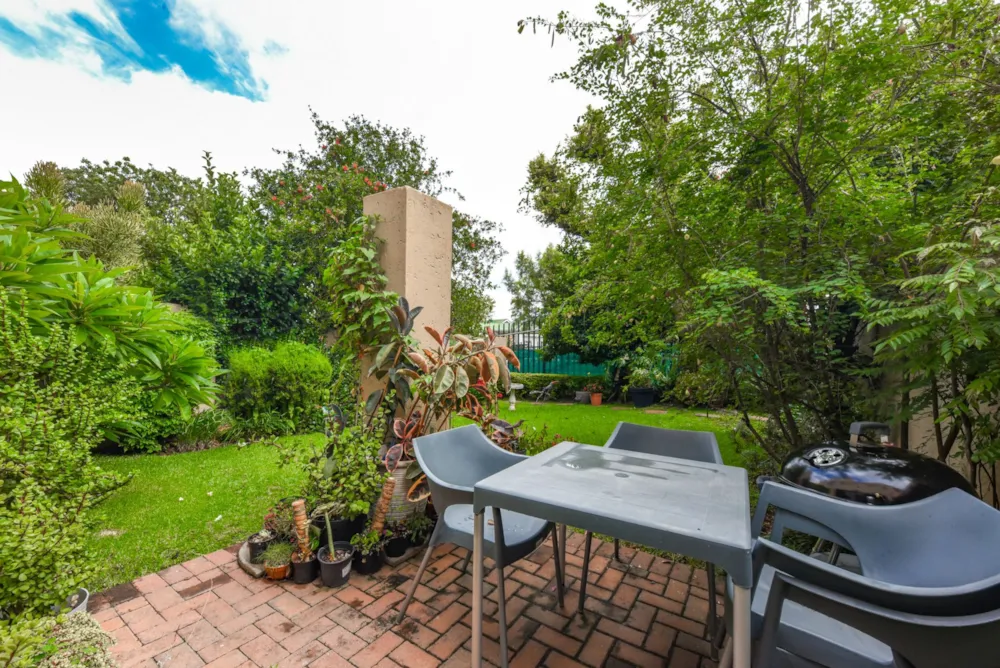 Apartment for sale in Sunninghill - FW1731990