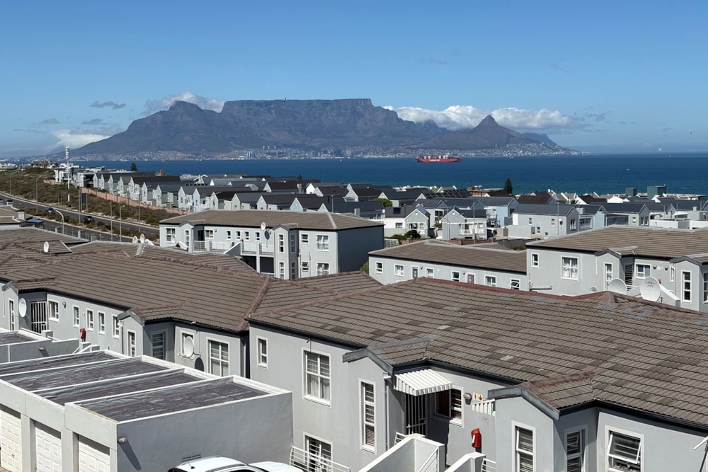 Apartment for sale in Big Bay - 1TV1730118