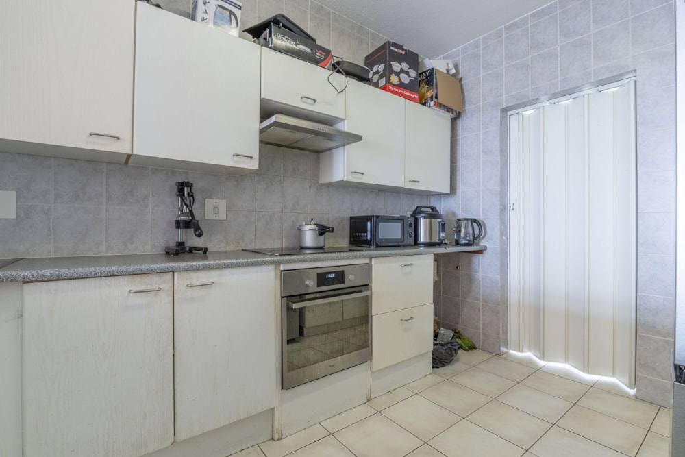 Apartment for sale in Northcliff, Johannesburg - RAN1728385