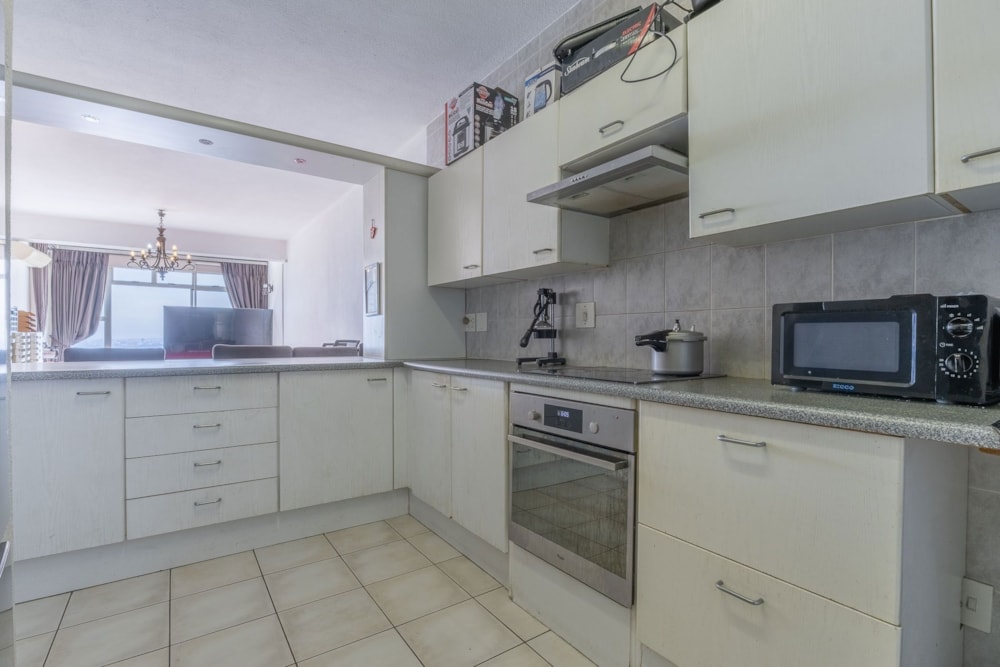 Apartment for sale in Northcliff, Johannesburg - RAN1728385