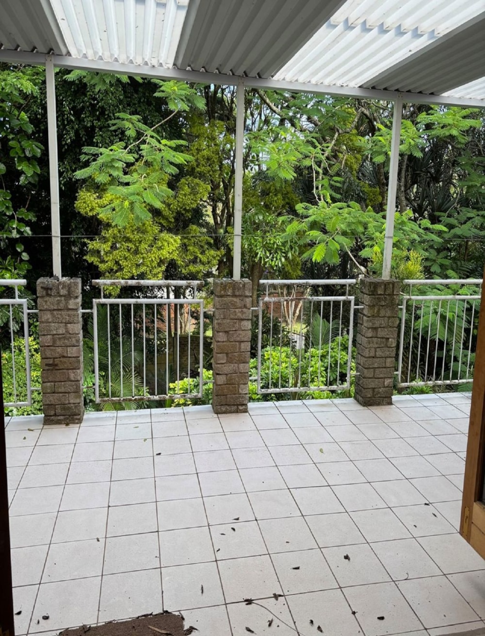 Double-storey house for sale in Pennington - 1SI1729213