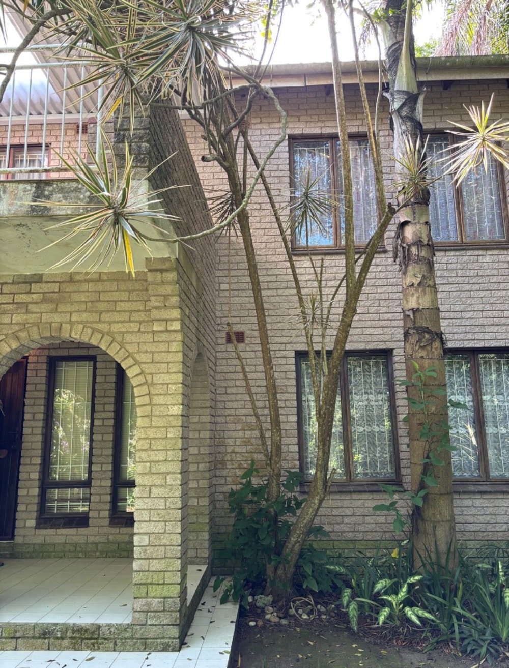 Double-storey house for sale in Pennington - 1SI1729213