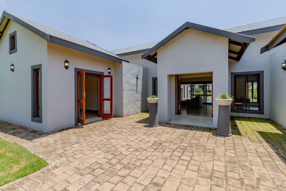 House for sale in The Islands Estate - 1HR1729023