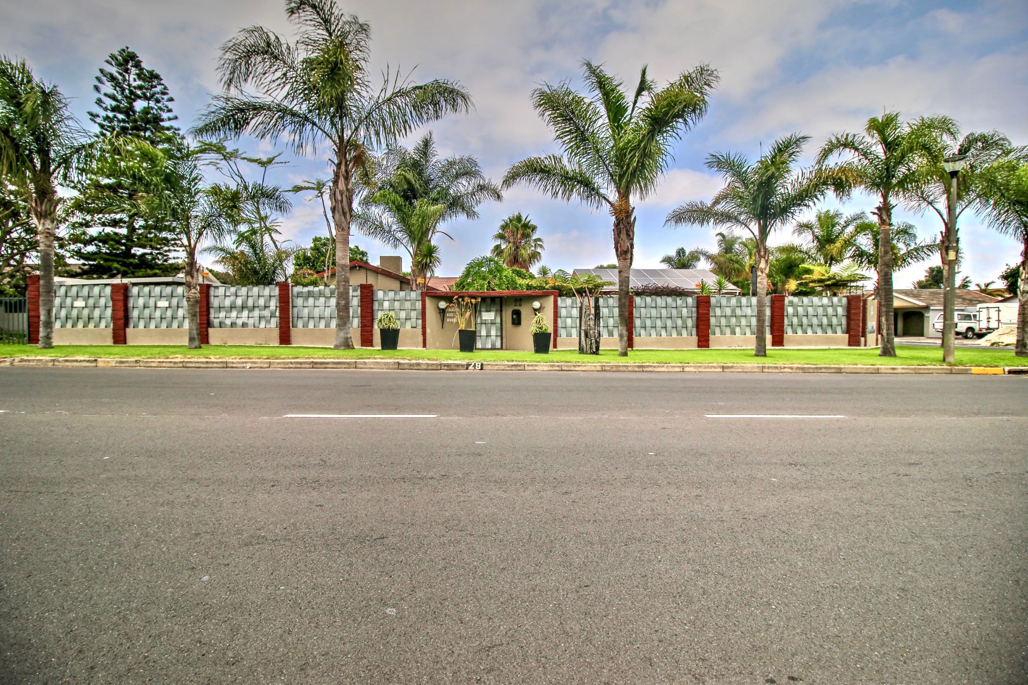 Guesthouse for sale in Panorama, Parow - 1PLA1728600