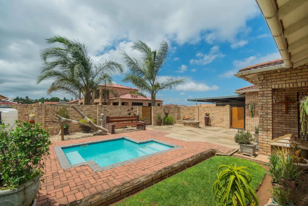 Townhouse sold in Vanes Estate - 1UK1728175 Townhouse sold in Vanes Estate - 1UK1728175