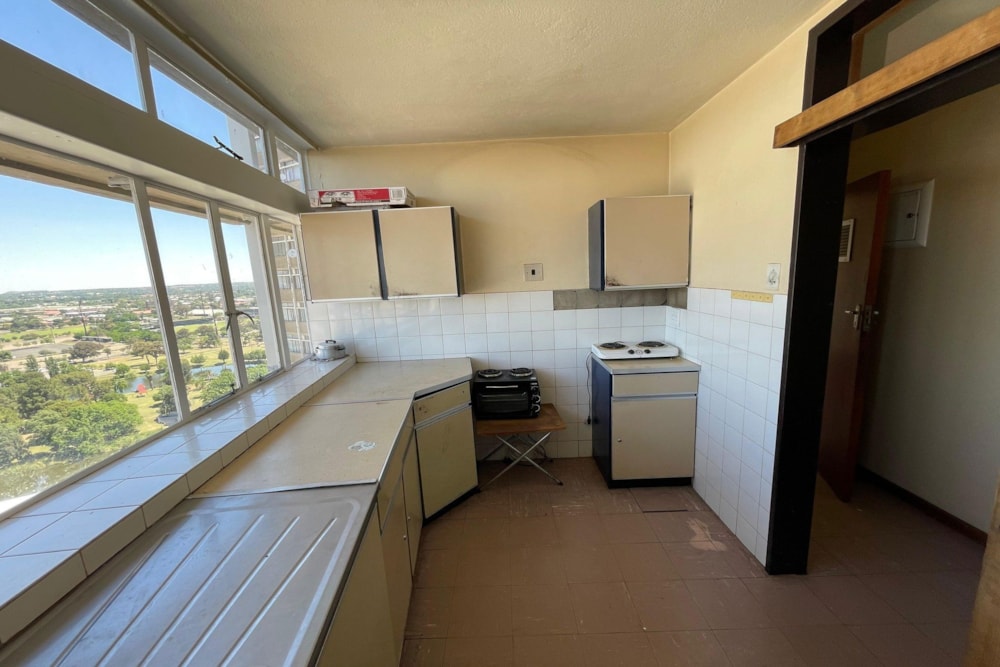 Apartment for sale in Westdene, Bloemfontein - 1BX1730732 Apartment for sale in Westdene, Bloemfontein - 1BX1730732