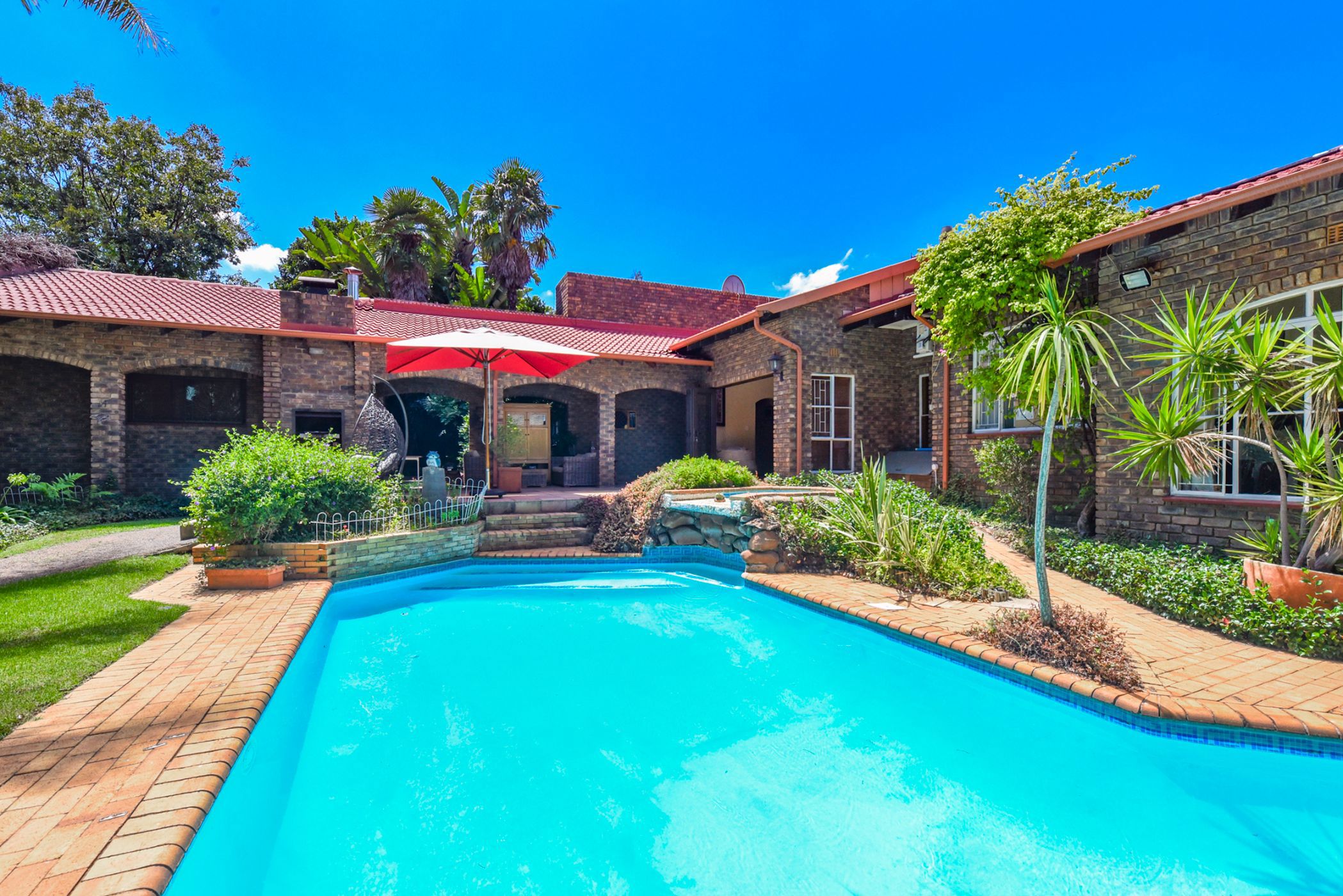 House for sale in Fourways Area - FW1730527