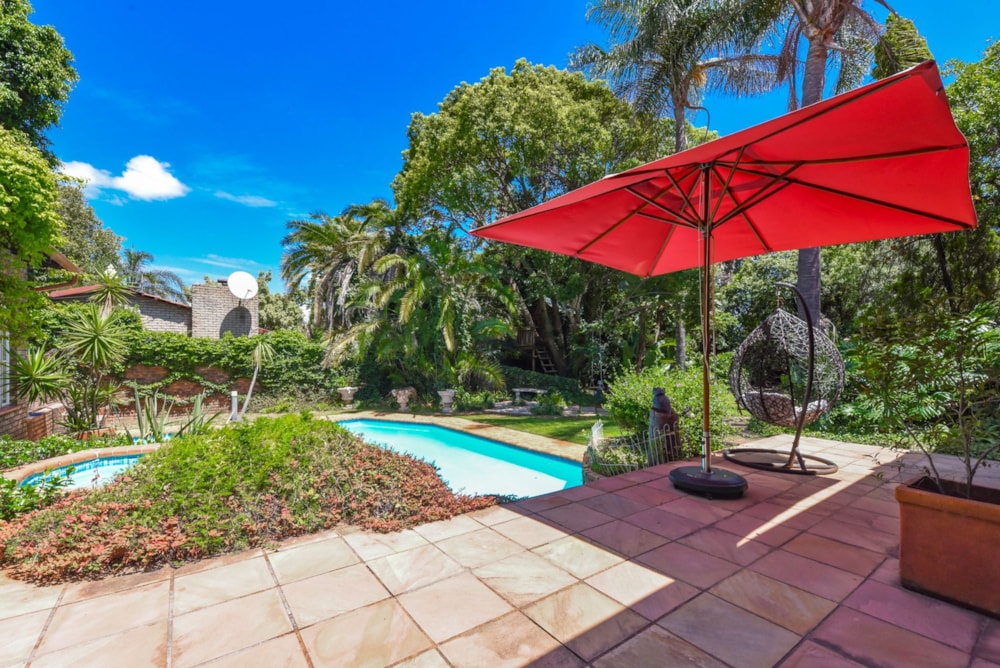 House for sale in Douglasdale - FW1730527