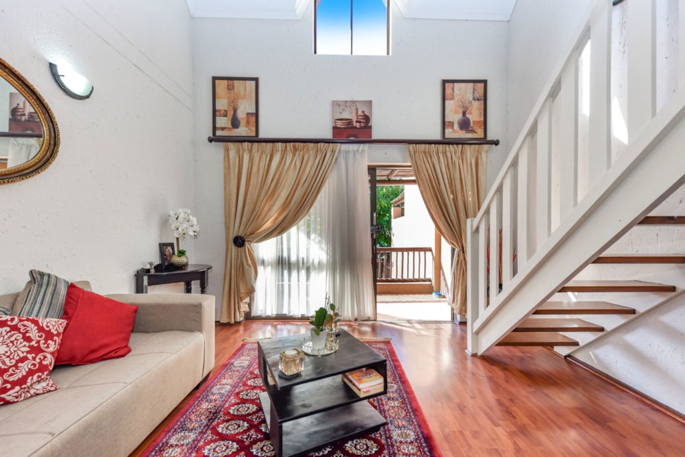 Apartment for sale in Douglasdale - FW1730138