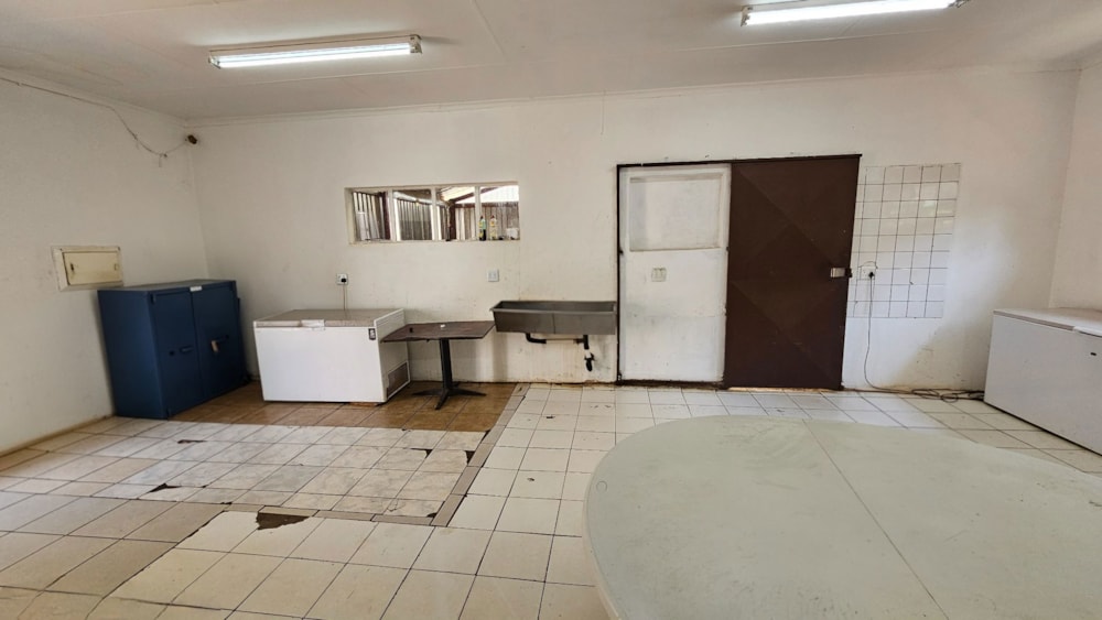 Commercial Building for sale in Lydenburg (Mashishing) - 1LY1731629
