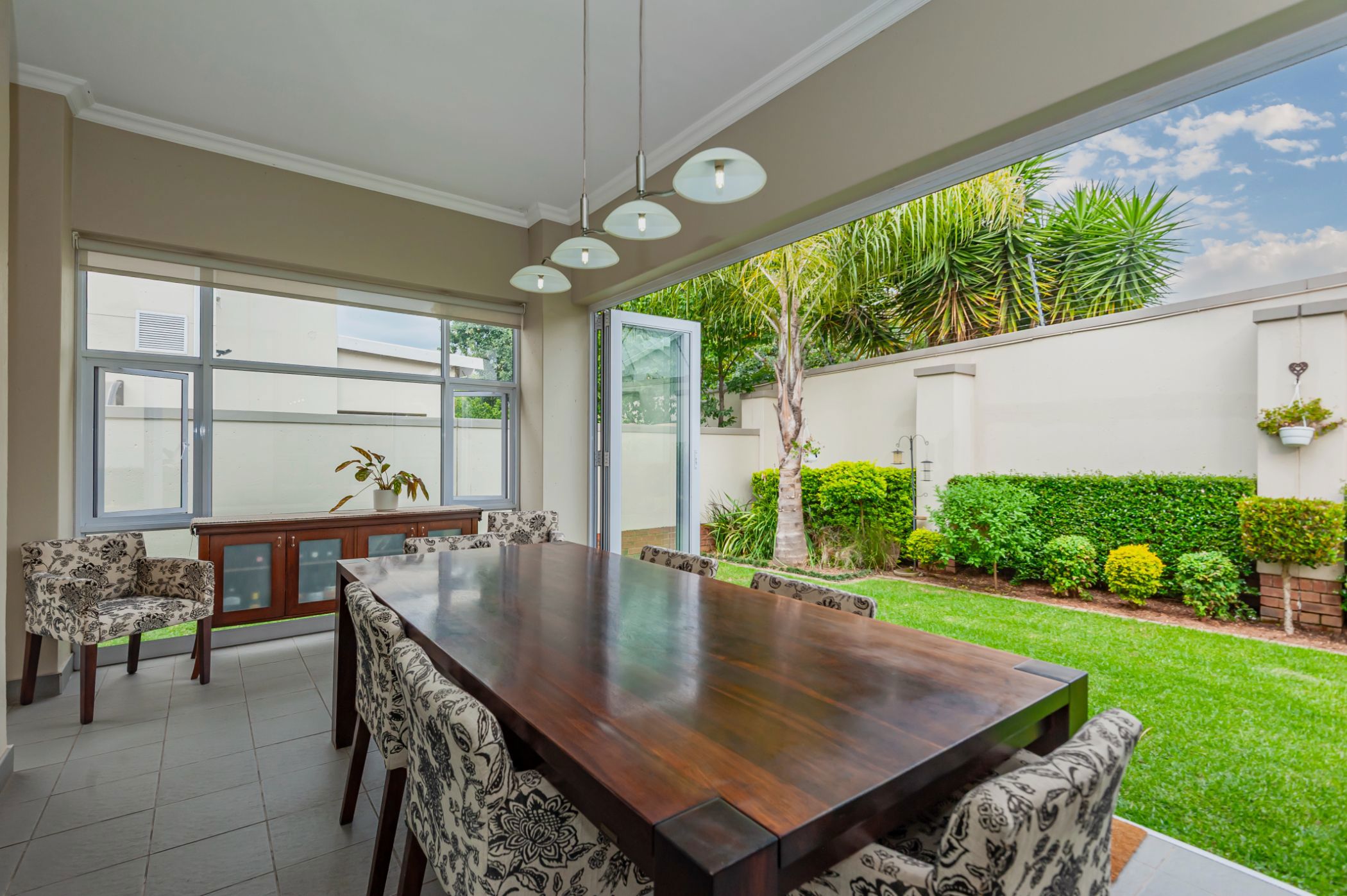 Townhouse for sale in Bryanston - RAN1729573