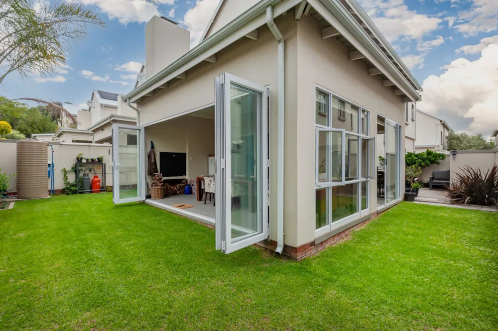 Townhouse for sale in Bryanston - RAN1729573