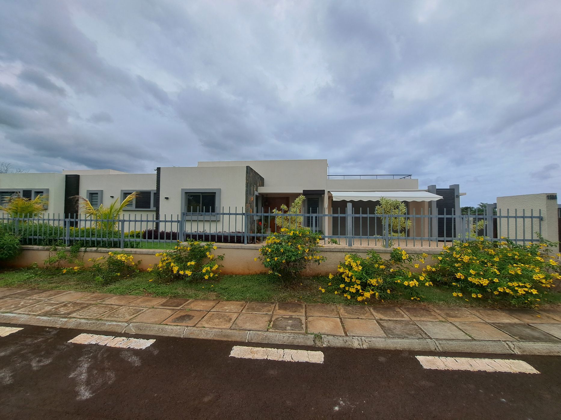 Single-storey house to rent in Balaclava, Mauritius - MUR1371010