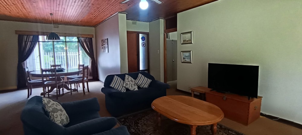 House for sale in Hutten Heights - 1NW1730923