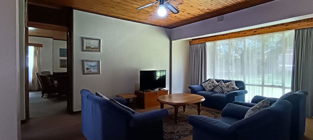 House for sale in Hutten Heights - 1NW1730923