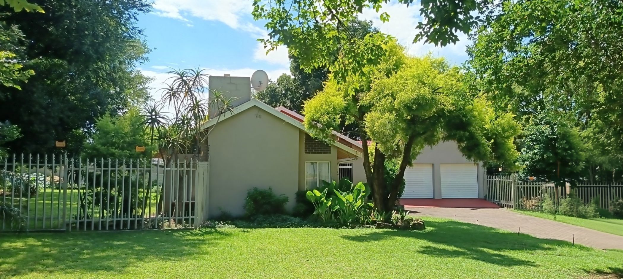 House for sale in Hutten Heights - 1NW1730923