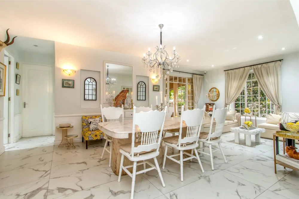 Apartment sold in Oaklands, Johannesburg - HP1731611 Apartment sold in Oaklands, Johannesburg - HP1731611