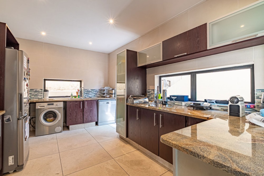 Townhouse for sale in Bryanston - HP1729712