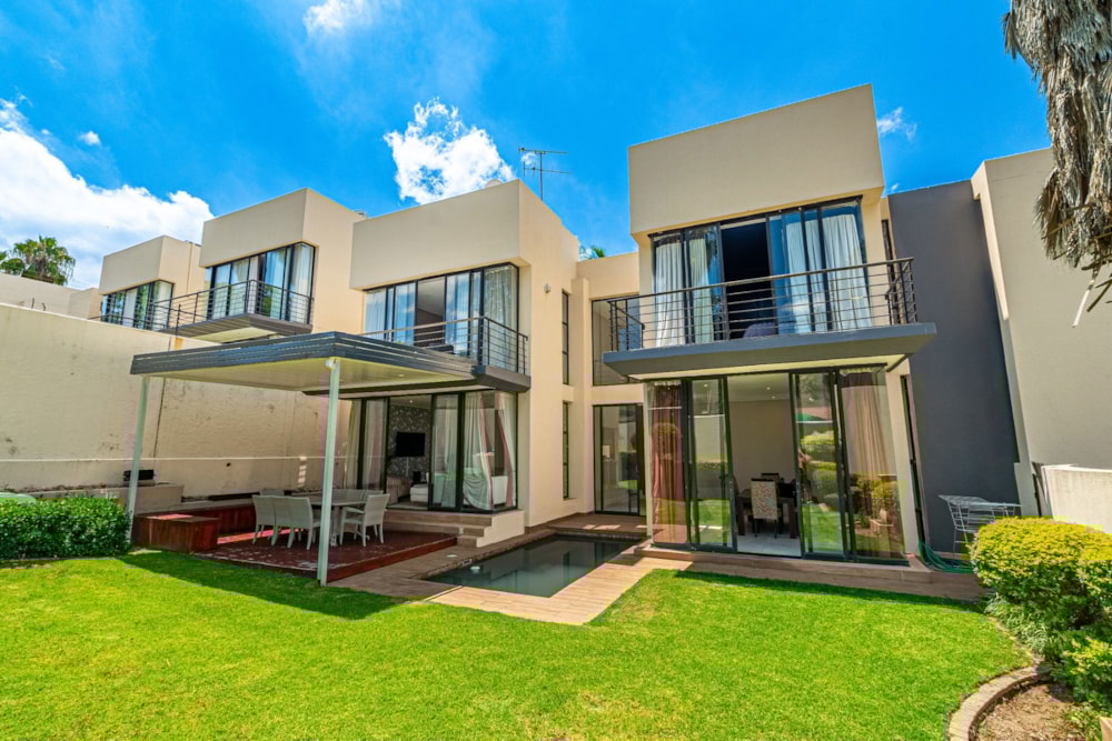 Townhouse for sale in Bryanston - HP1729712