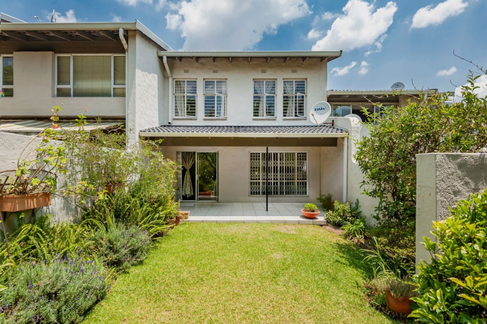 Townhouse for sale in Bryanston - HP1728368