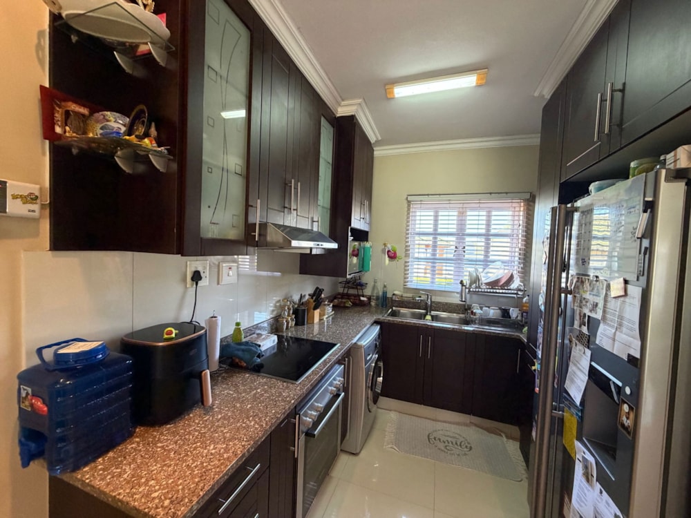 Townhouse to rent in Mount Edgecombe - 1MT1729490