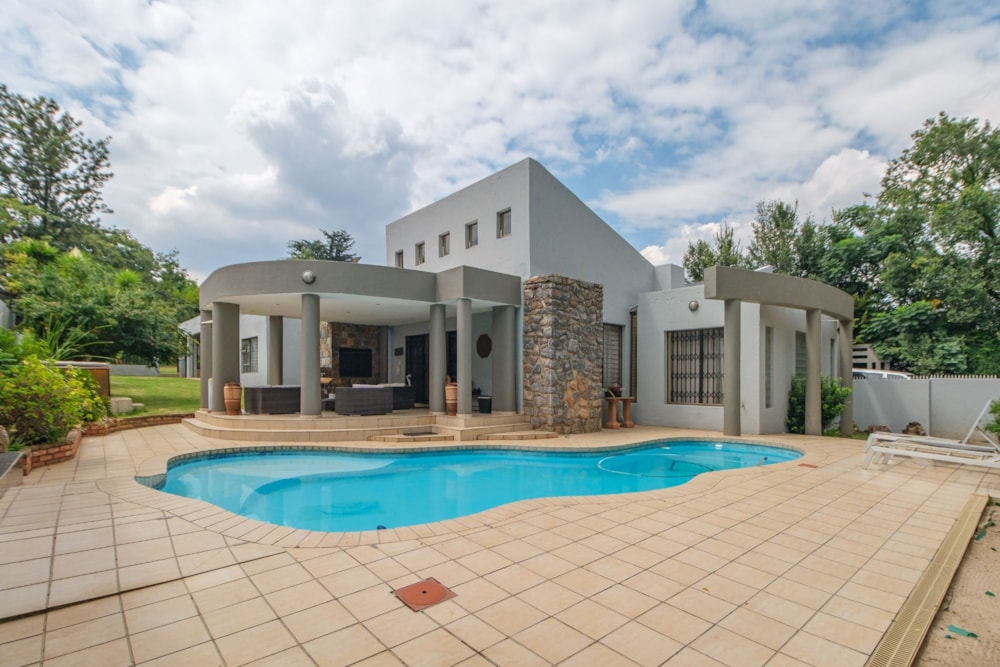 House for sale in Fontainebleau - RAN1730055 House for sale in Fontainebleau - RAN1730055