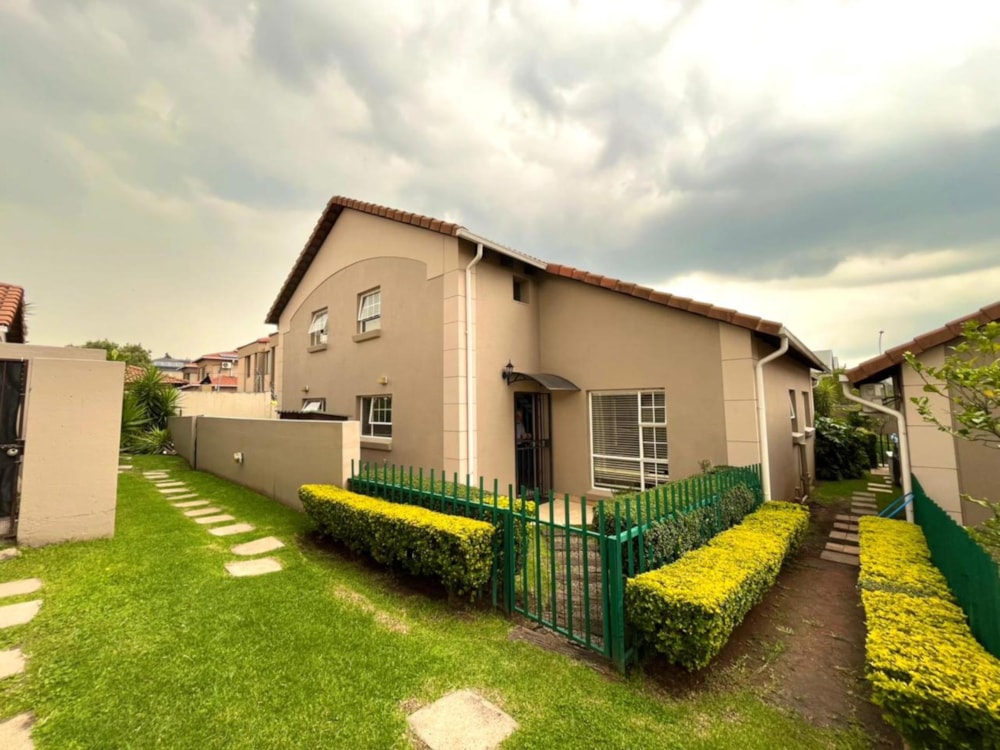 Townhouse to rent in Kensington, Bedfordview Area - BWL1734546 Townhouse to rent in Kensington, Bedfordview Area - BWL1734546