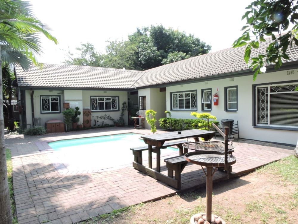 Guesthouse for sale in Bo Dorp - 1RU1734298 Guesthouse for sale in Bo Dorp - 1RU1734298