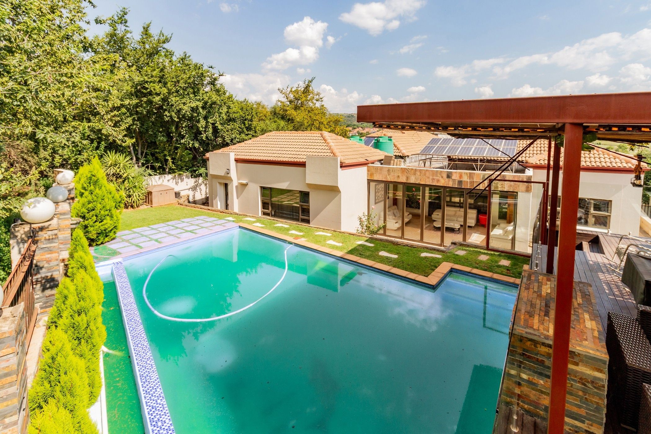 Security estate home for sale in Xanadu - 1HR1732141