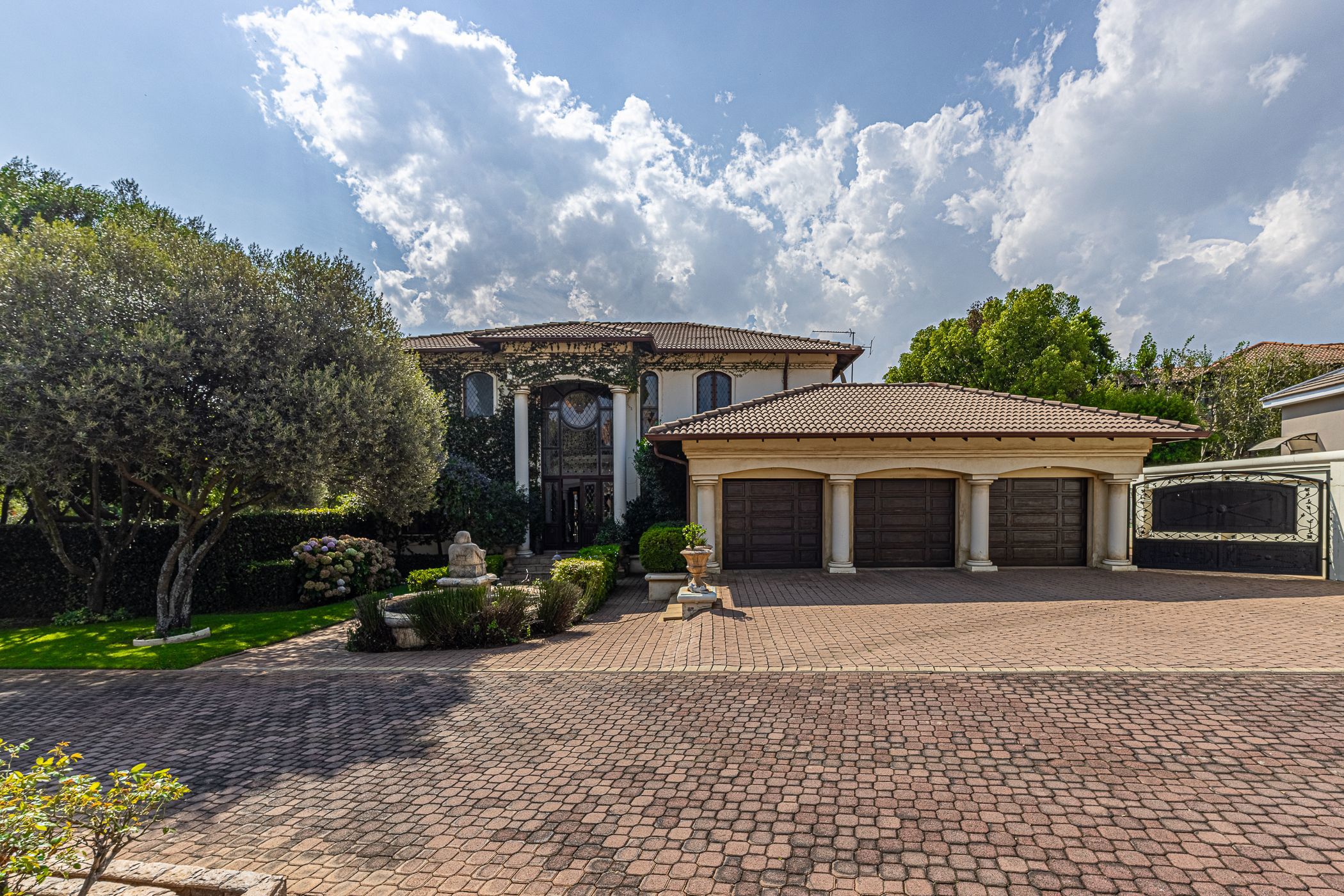 House for sale in Ebotse Golf Estate - EN1736206