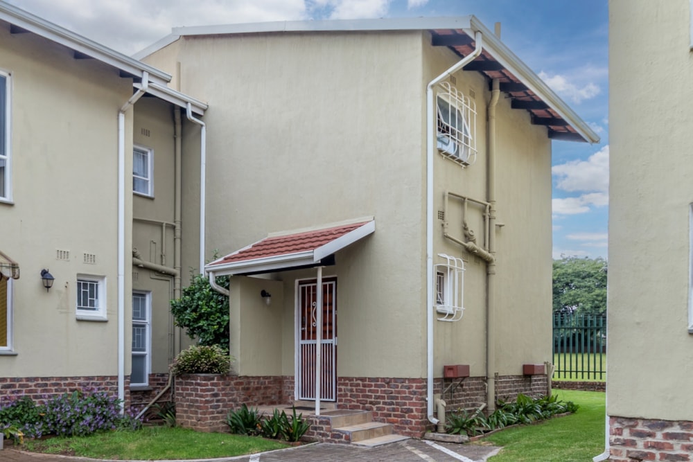 Townhouse for sale in Farrarmere - EN1734738 Townhouse for sale in Farrarmere - EN1734738