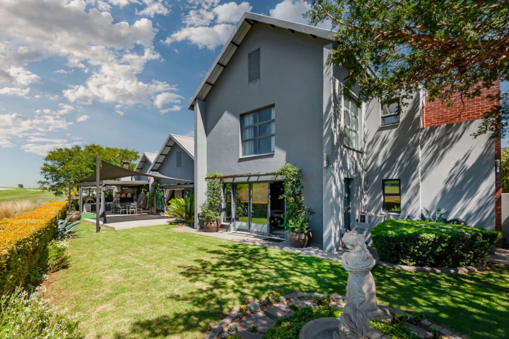 House for sale in Copperleaf - 1CU1733530 House for sale in Copperleaf - 1CU1733530