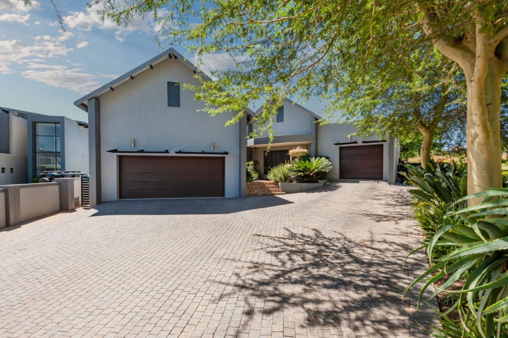 House for sale in Copperleaf - 1CU1733530 House for sale in Copperleaf - 1CU1733530