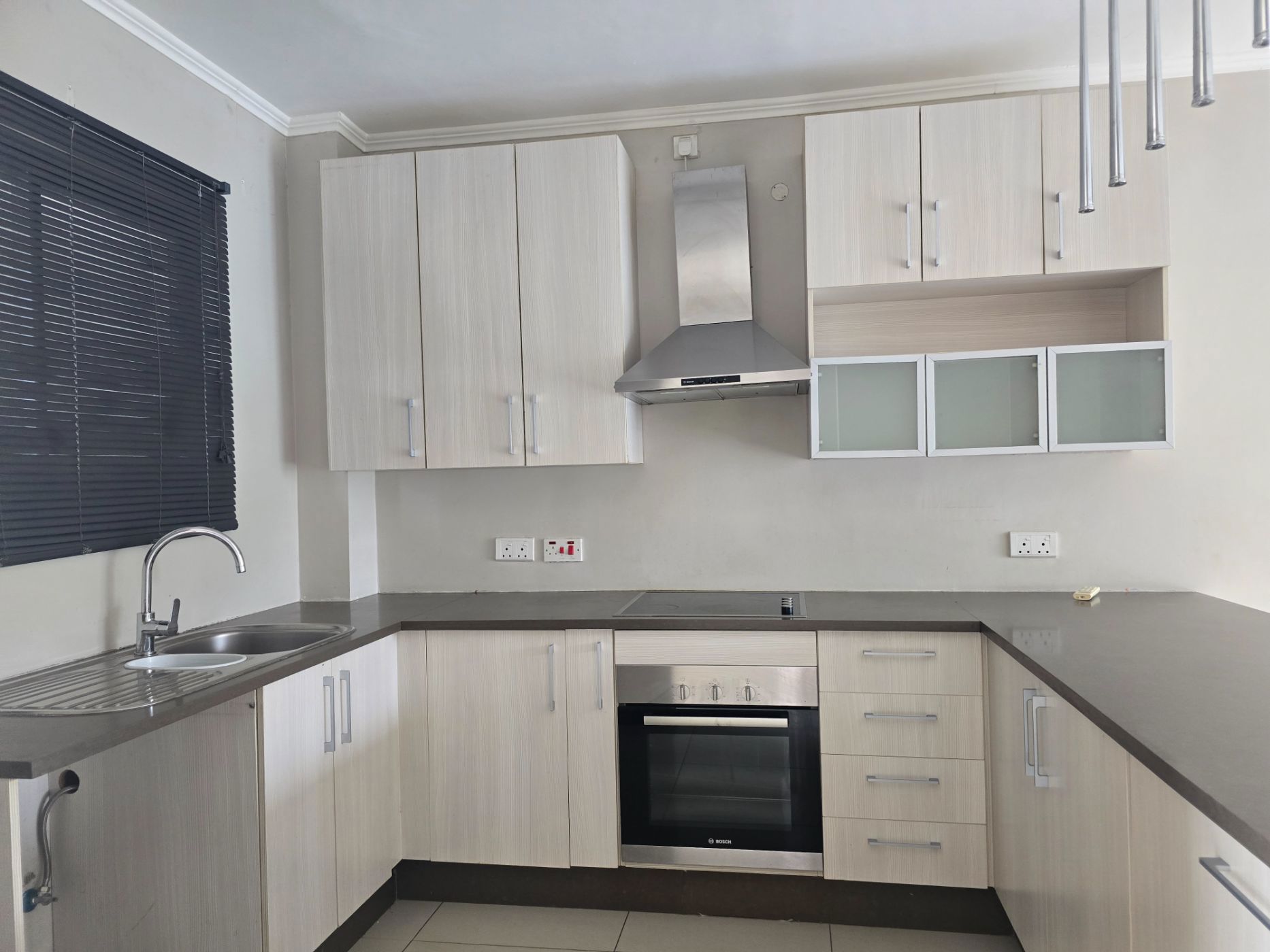 Apartment to rent in Village, Botswana - 3BO1733525
