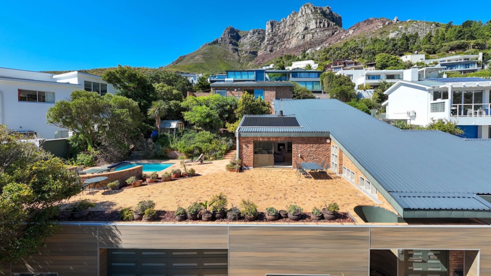 House for sale in Llandudno - HOB1732420