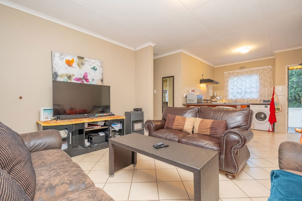 Townhouse for sale in Witpoortjie - RAN1734629