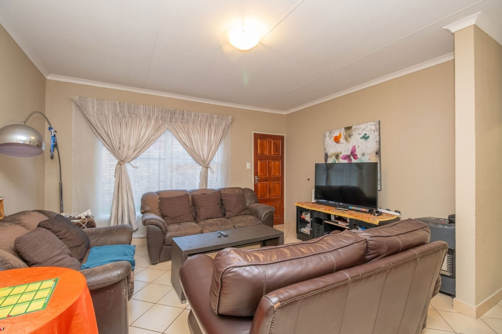 Townhouse for sale in Witpoortjie - RAN1734629
