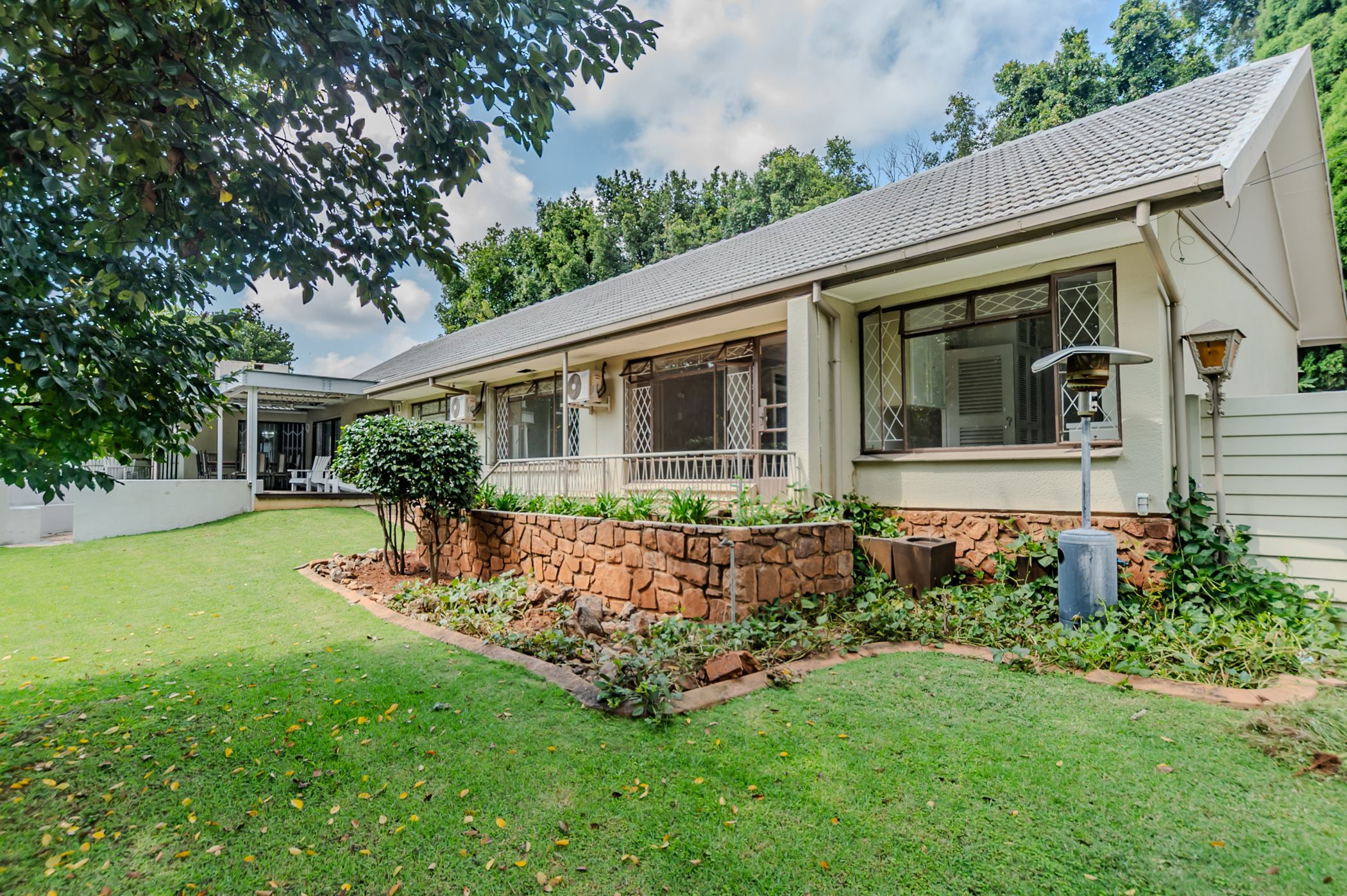 House to rent in Waterkloof Ridge - PTL1734498