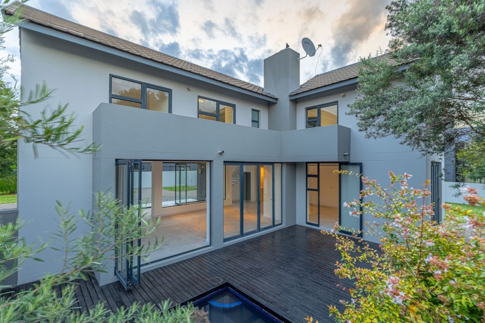 Double-storey house for sale in Serengeti Golf Estate - KTP1733170 Double-storey house for sale in Serengeti Golf Estate - KTP1733170