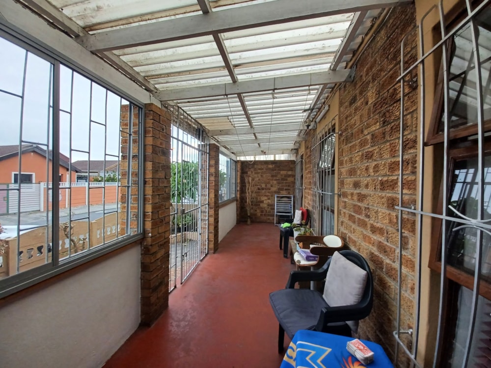 House for sale in Westridge, Mitchells Plain - 1MN1734364