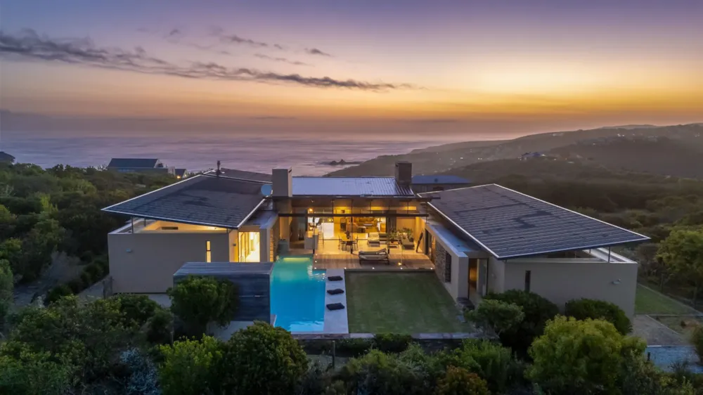 House for sale in Pezula Private Estate - 1KG1732579 House for sale in Pezula Private Estate - 1KG1732579