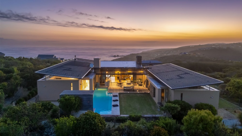House for sale in Pezula Private Estate - 1KG1732579 House for sale in Pezula Private Estate - 1KG1732579