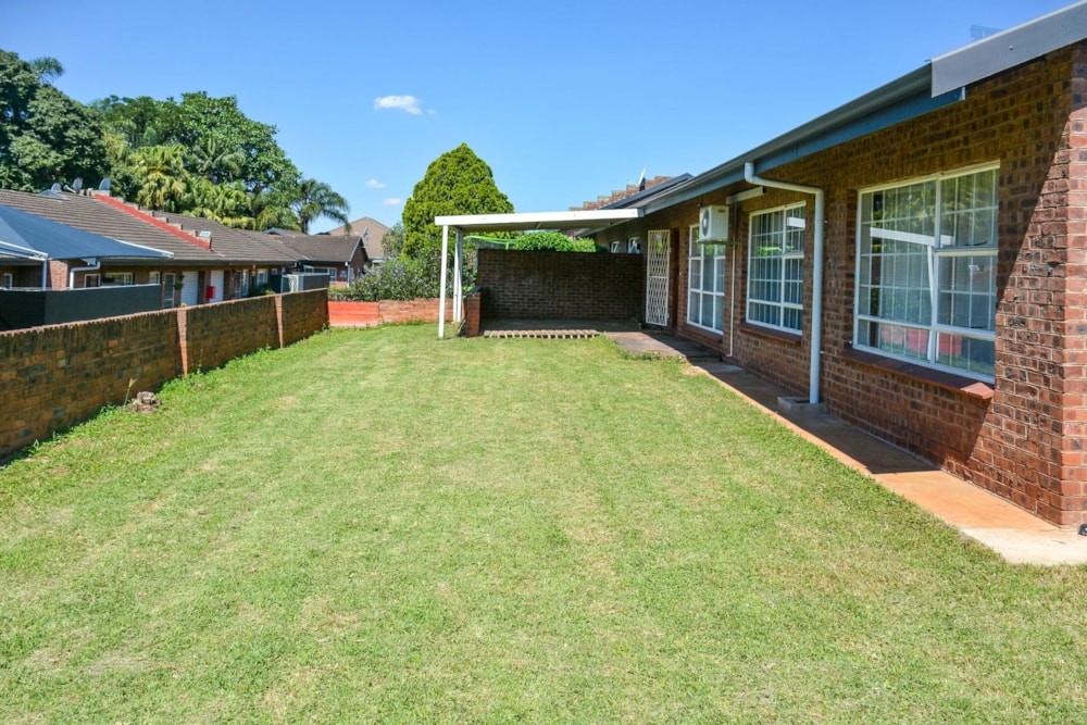 Townhouse for sale in Wembley - 1PM1734704