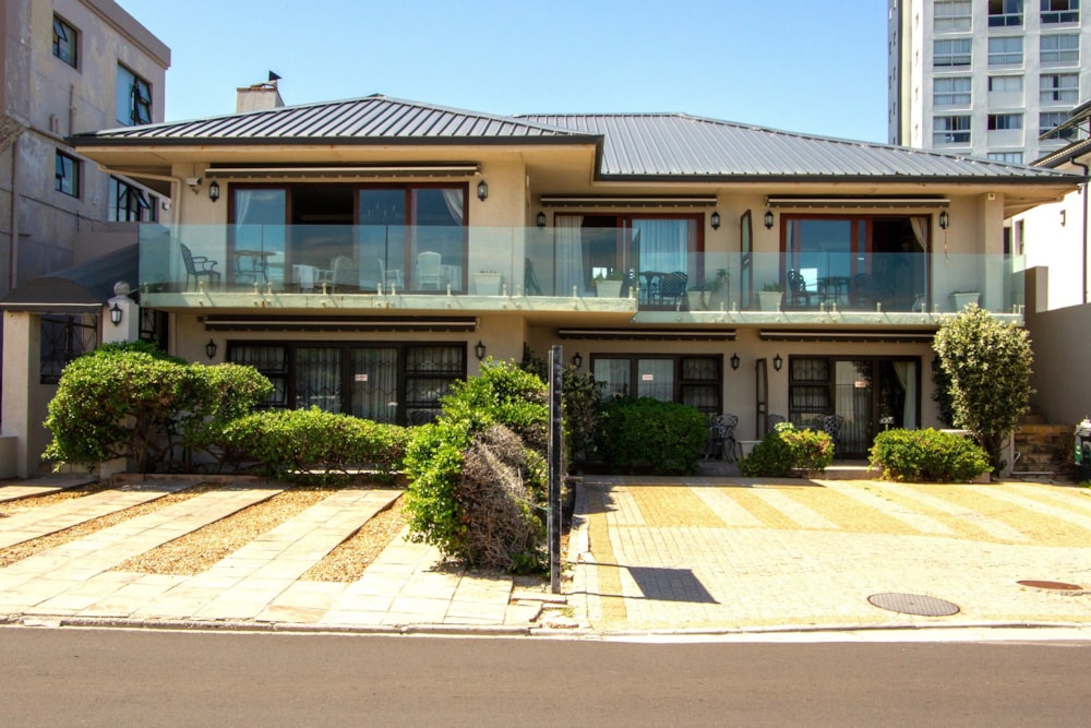 Multi-storey house for sale in Bloubergstrand - 1TV1733407