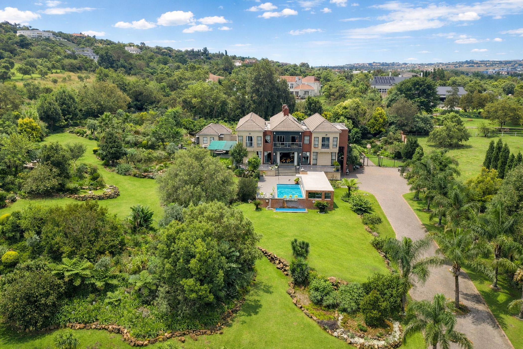 House for sale in Cornwall Hill - CN1733720