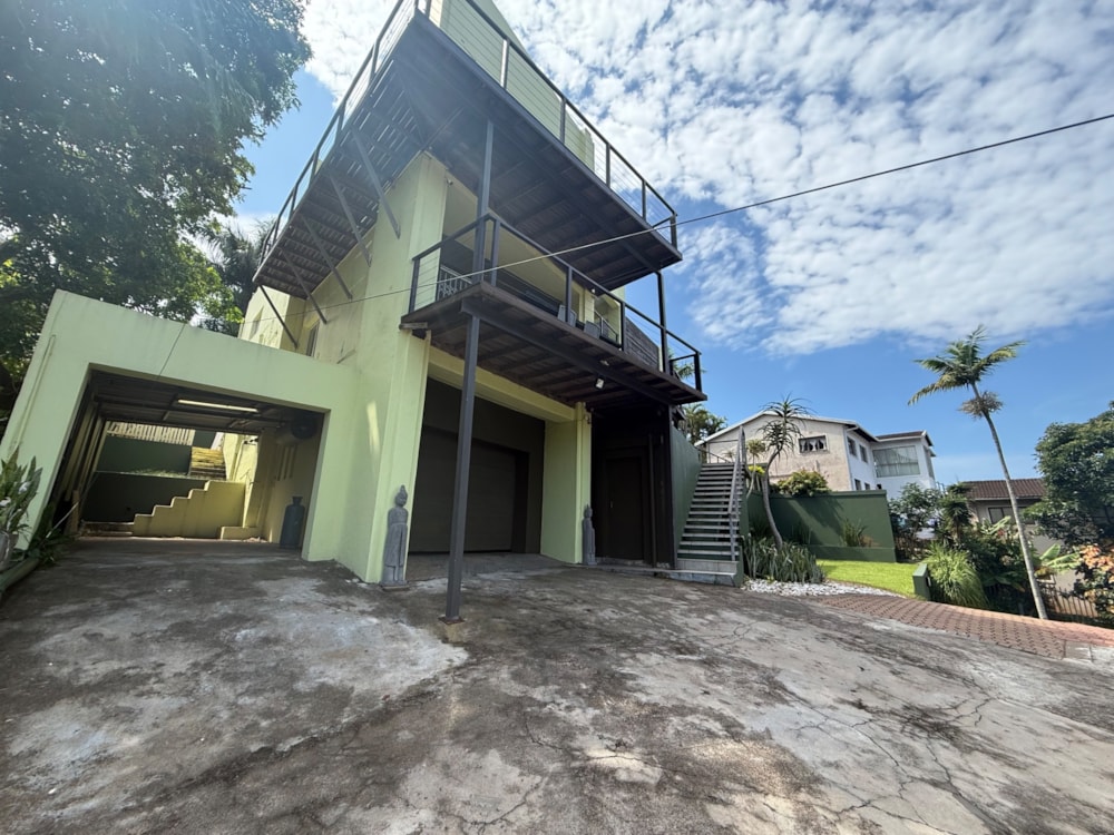 Double-storey house to rent in La Lucia - 1ND1735157