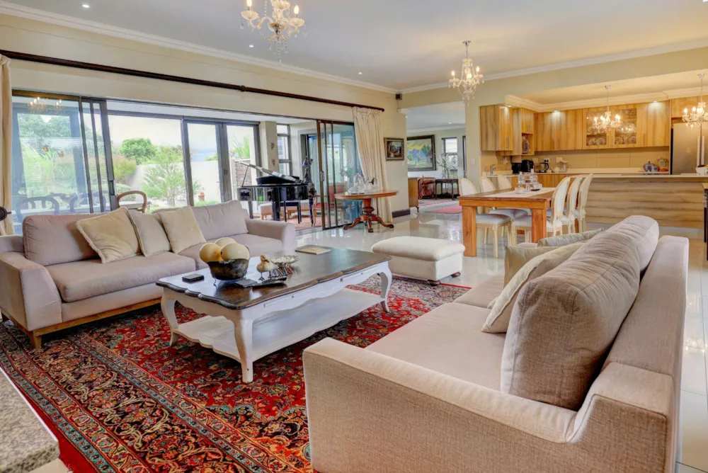 House sold in Earl's Court - GEO1735116