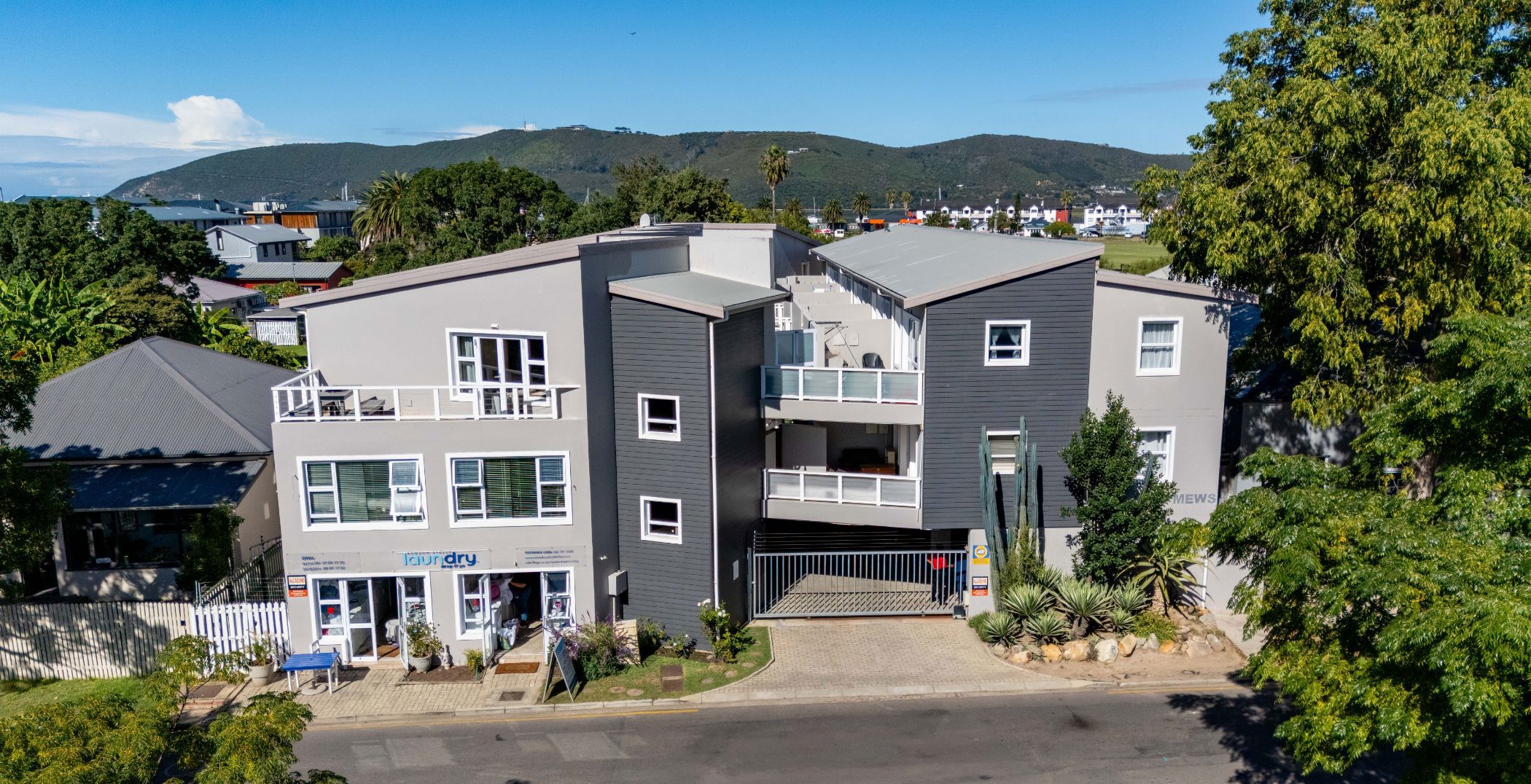 Apartment for sale in Knysna Central - 1KG1733043