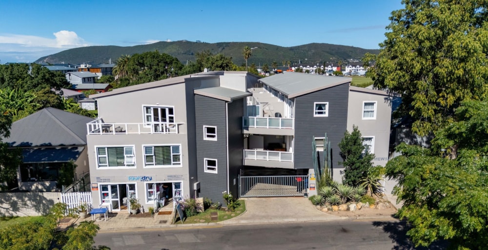 Apartment for sale in Knysna Central - 1KG1733043